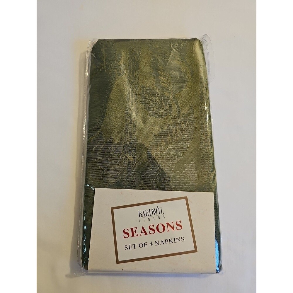 NIP Set of 4 Bardwil Seasons Ivory Fruit /Vines 54% Cotton /46% Poly Napkins